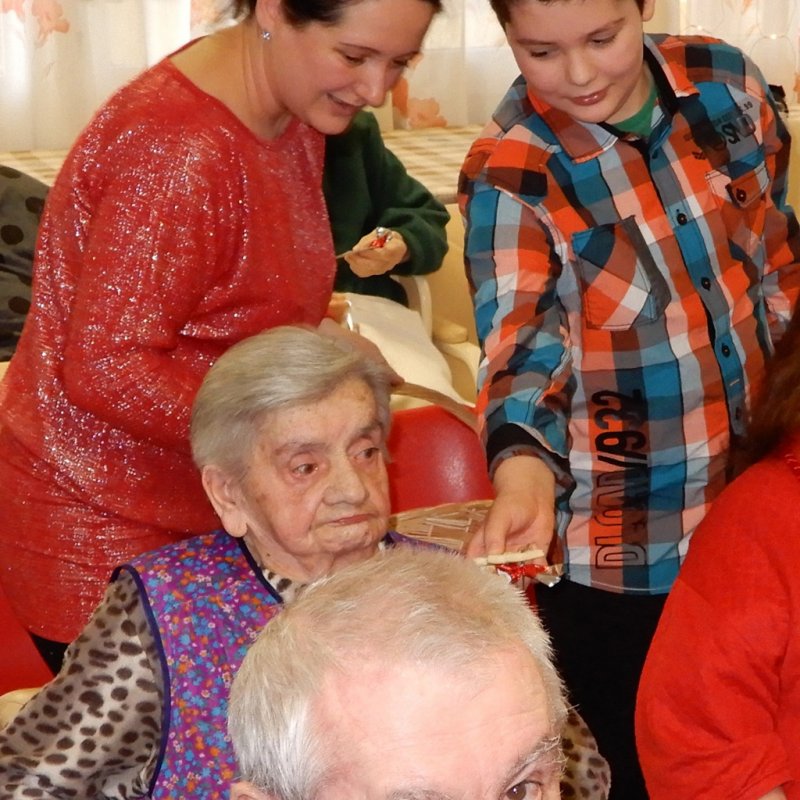 Karácsonyi ünnepség a Krónikus osztályon 26